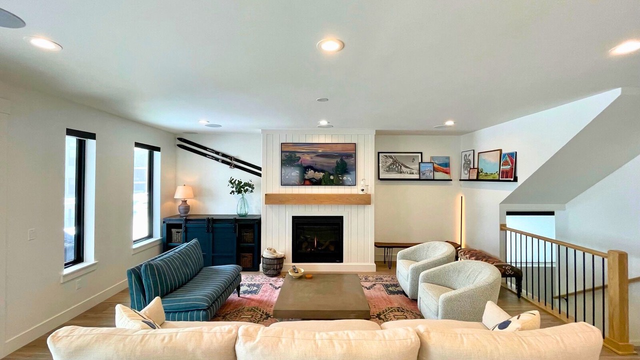 Photo of Livingroom in Ogden