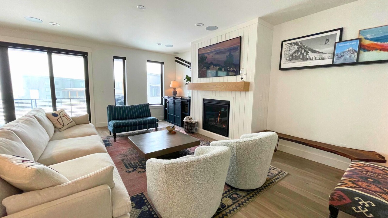 Photo of Livingroom in Ogden