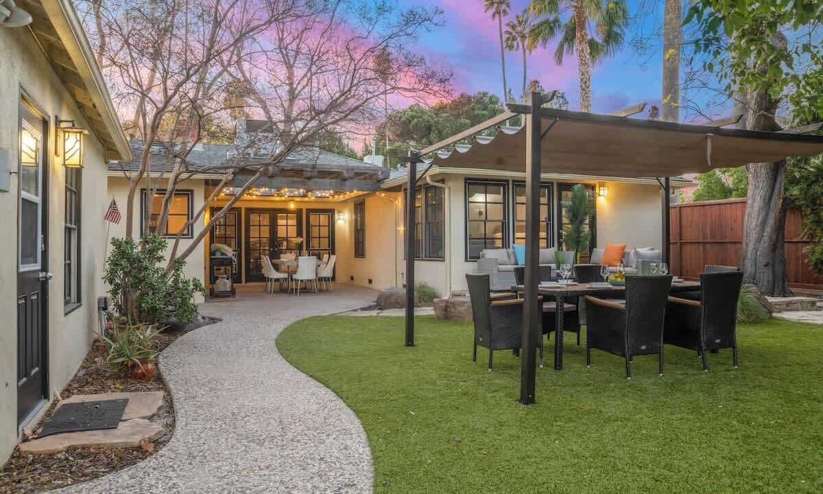 Photo of Outdoor in Northridge
