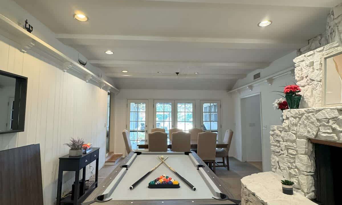 Photo of Bedroom in Northridge