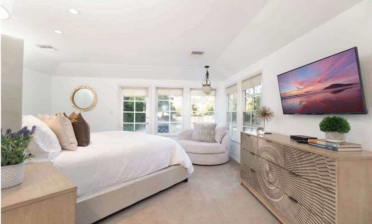 Photo of Bedroom in Northridge