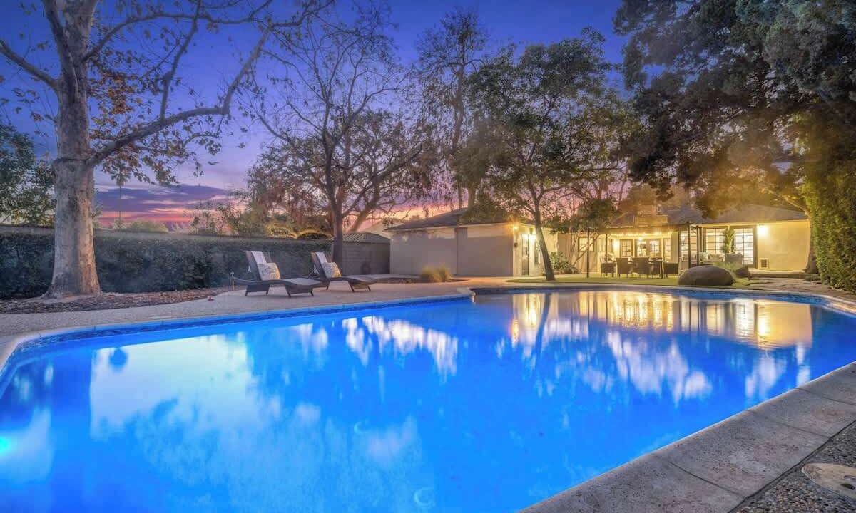 Photo of Outdoor in Northridge