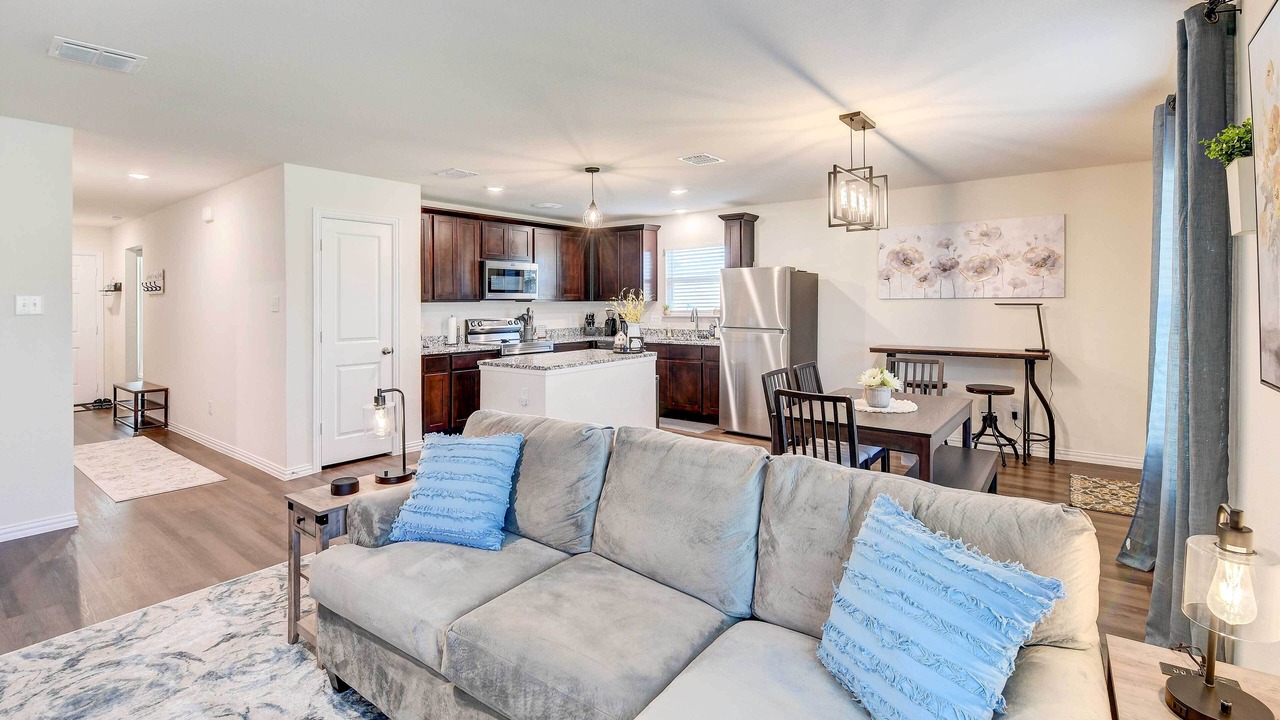 Photo of Livingroom in Bellmead