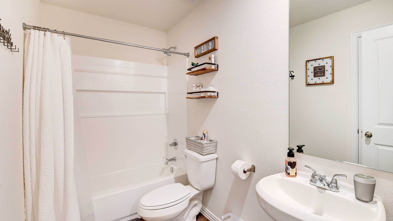 Photo of Bathroom in Bellmead