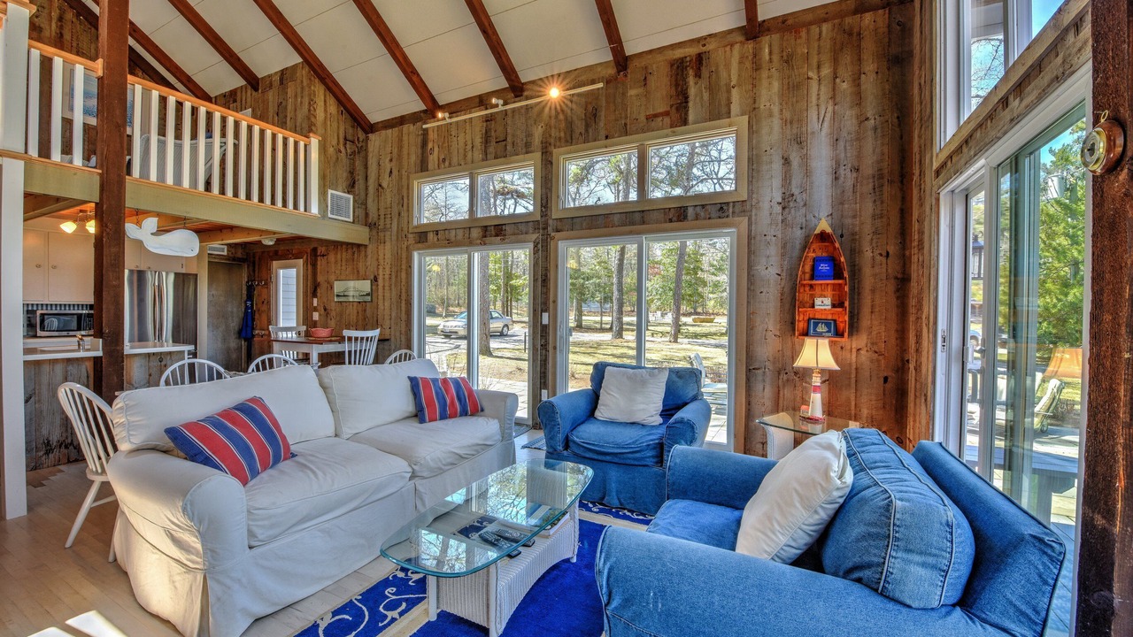 Photo of Bedroom in Cataumet