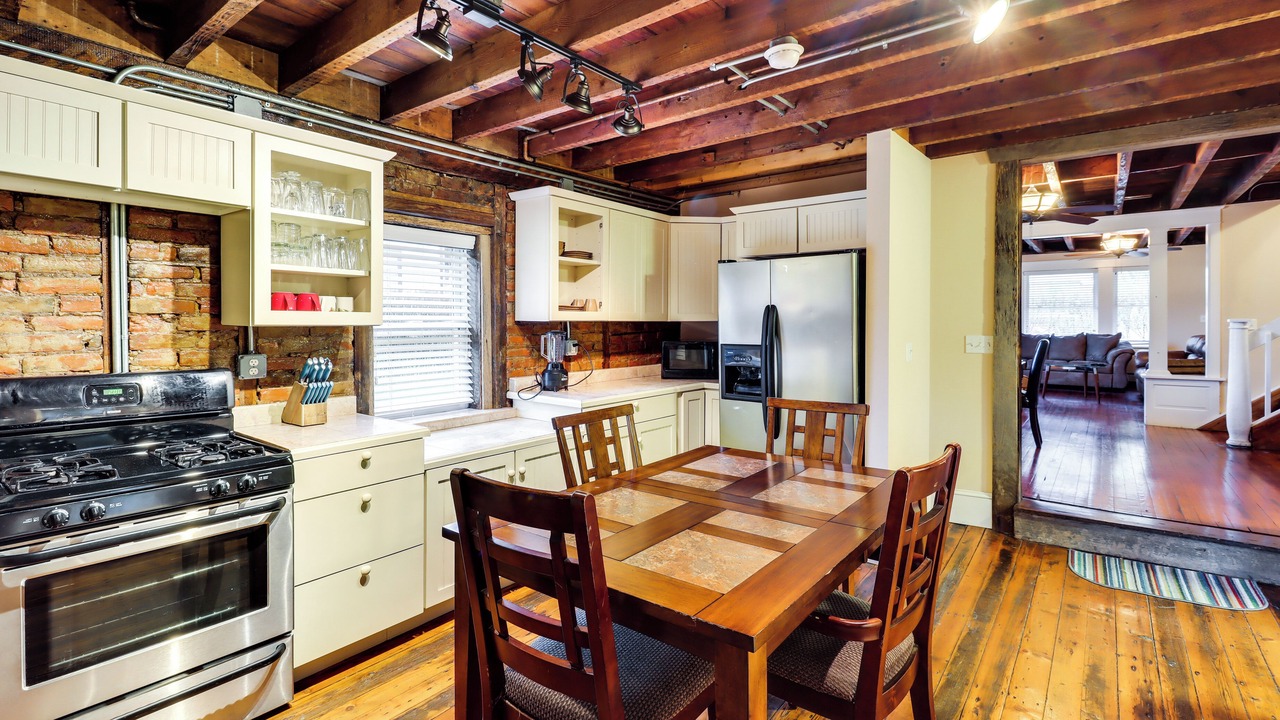 Photo of Kitchen in Parryville