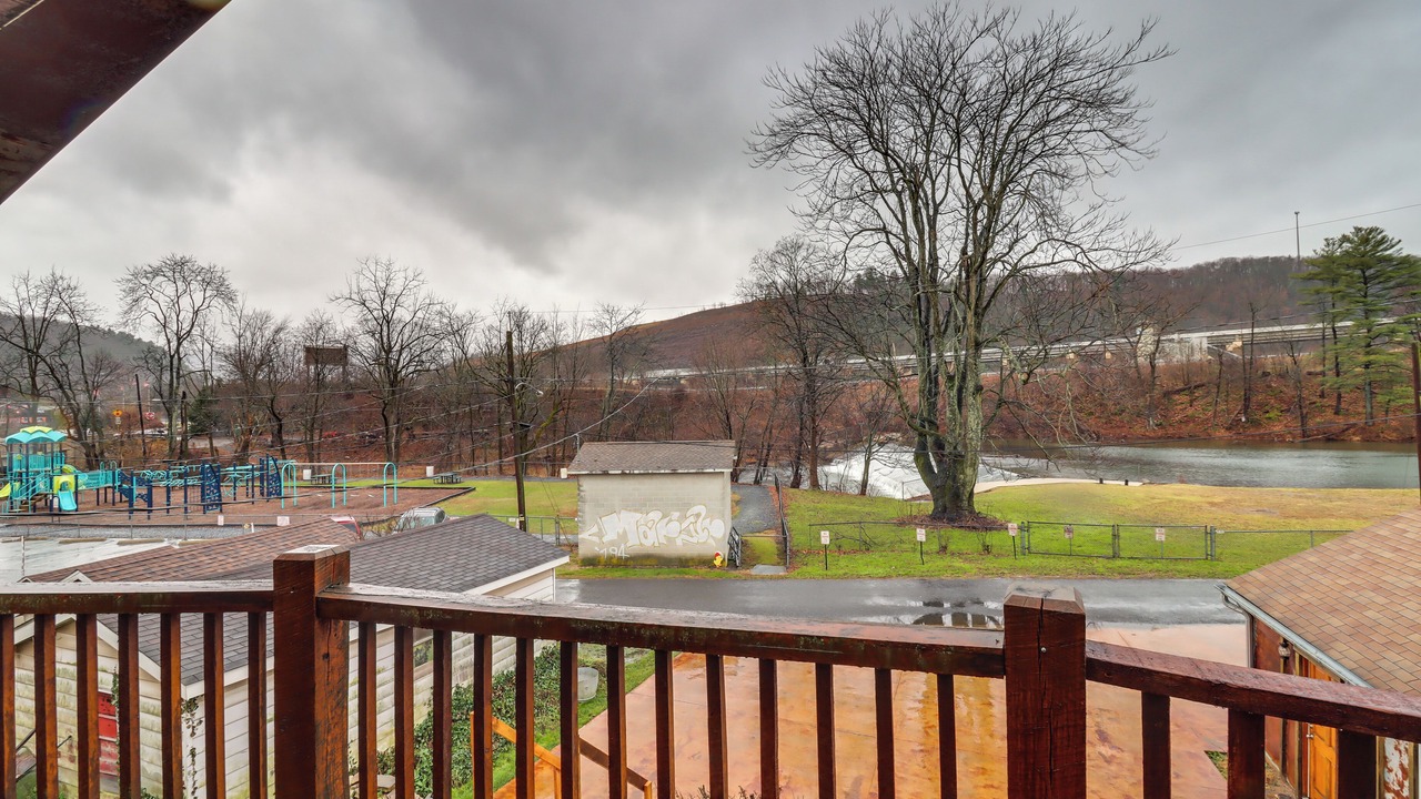 Photo of Outdoor in Parryville