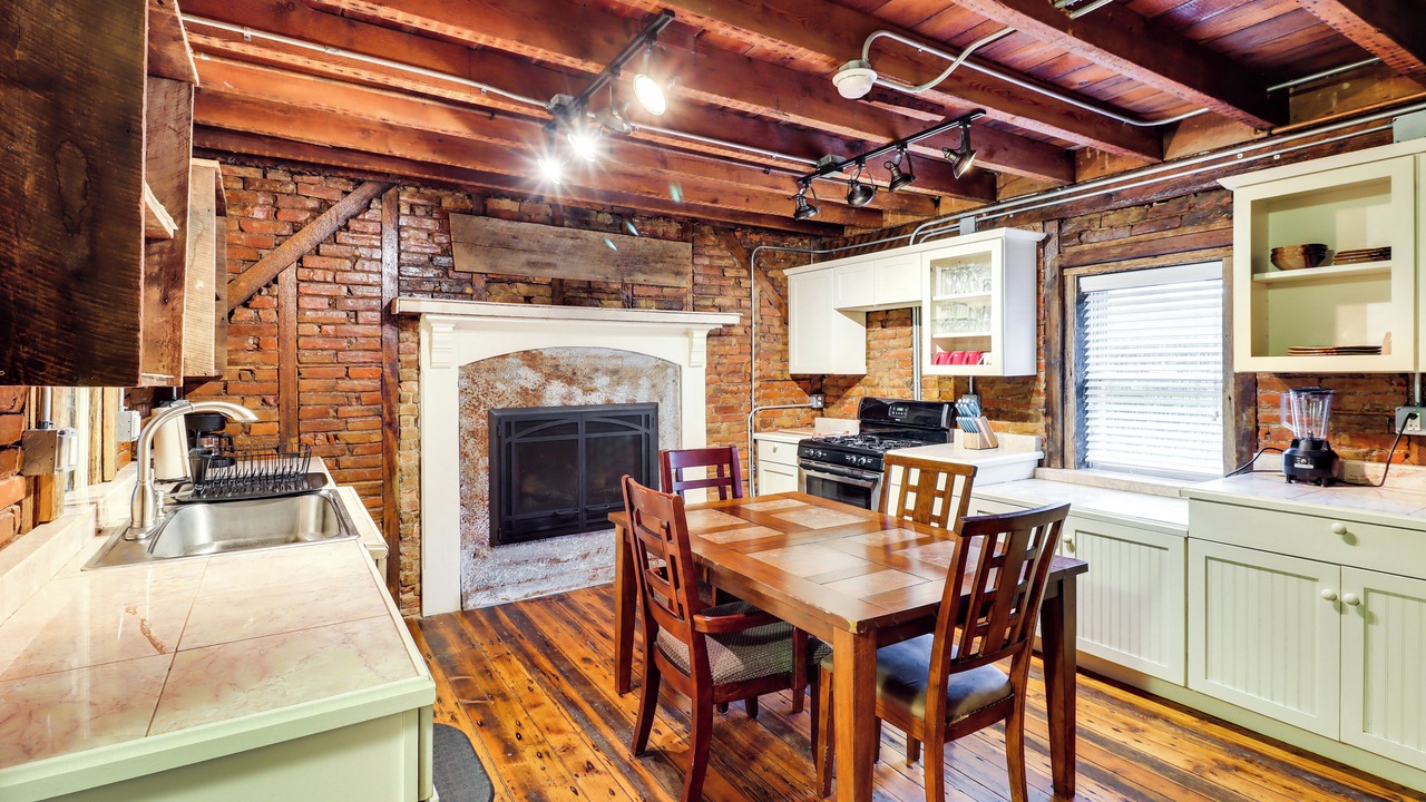 Photo of Kitchen in Parryville