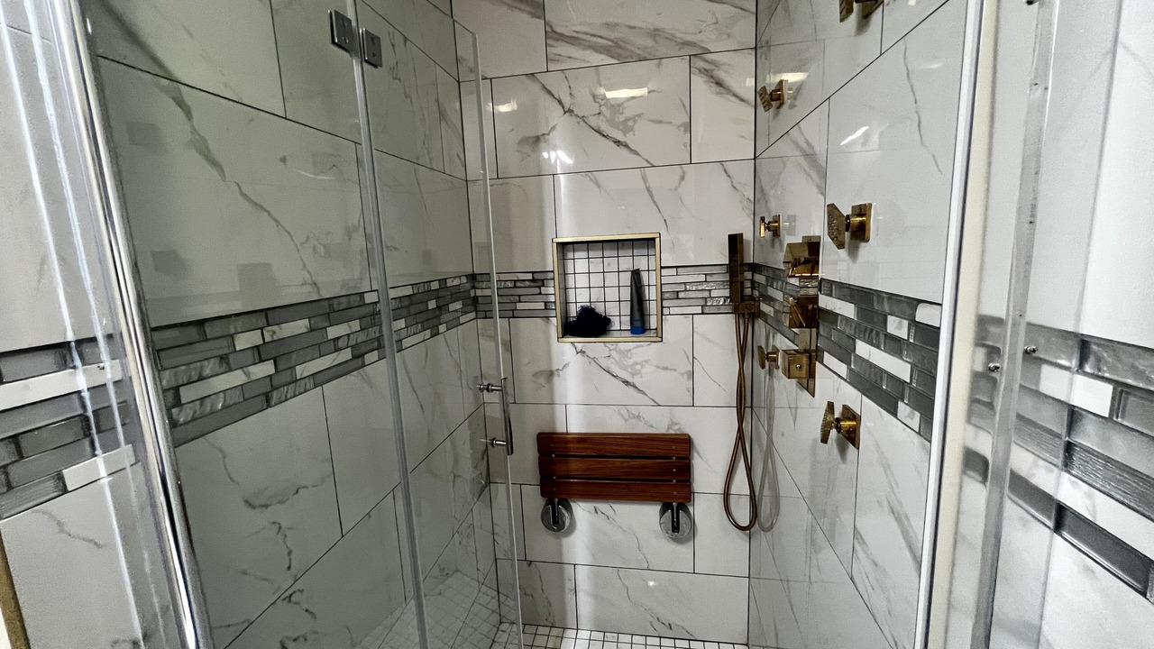 Photo of Bathroom in Harbor