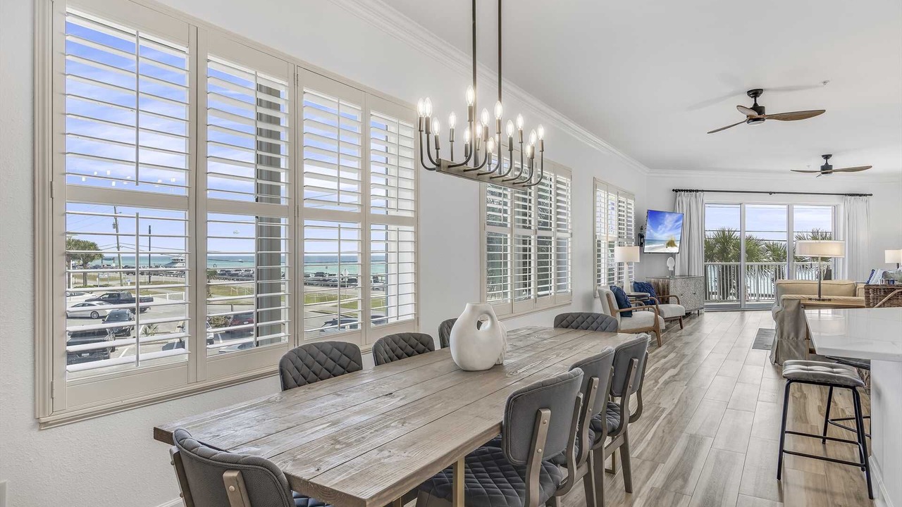 Photo of Others in Avalon Beach Estates