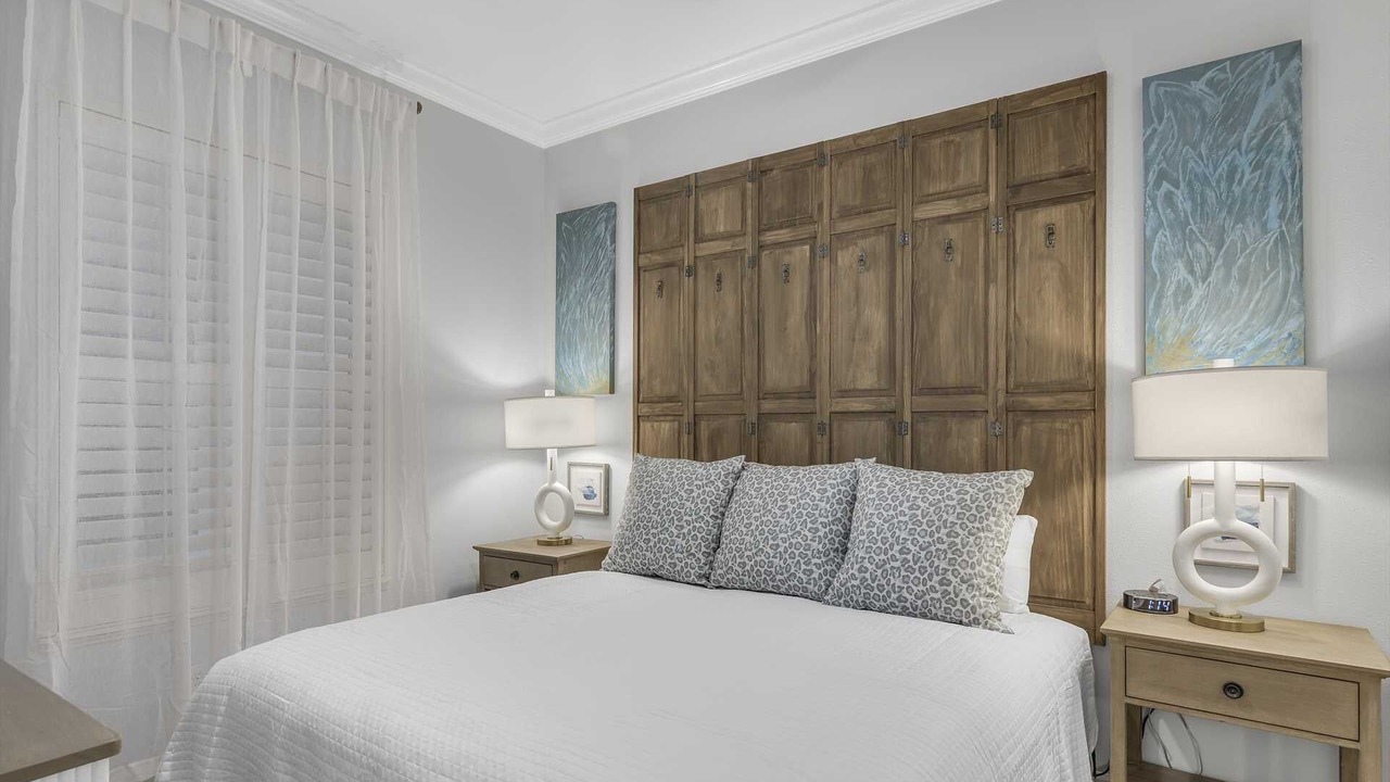 Photo of Bedroom in Avalon Beach Estates