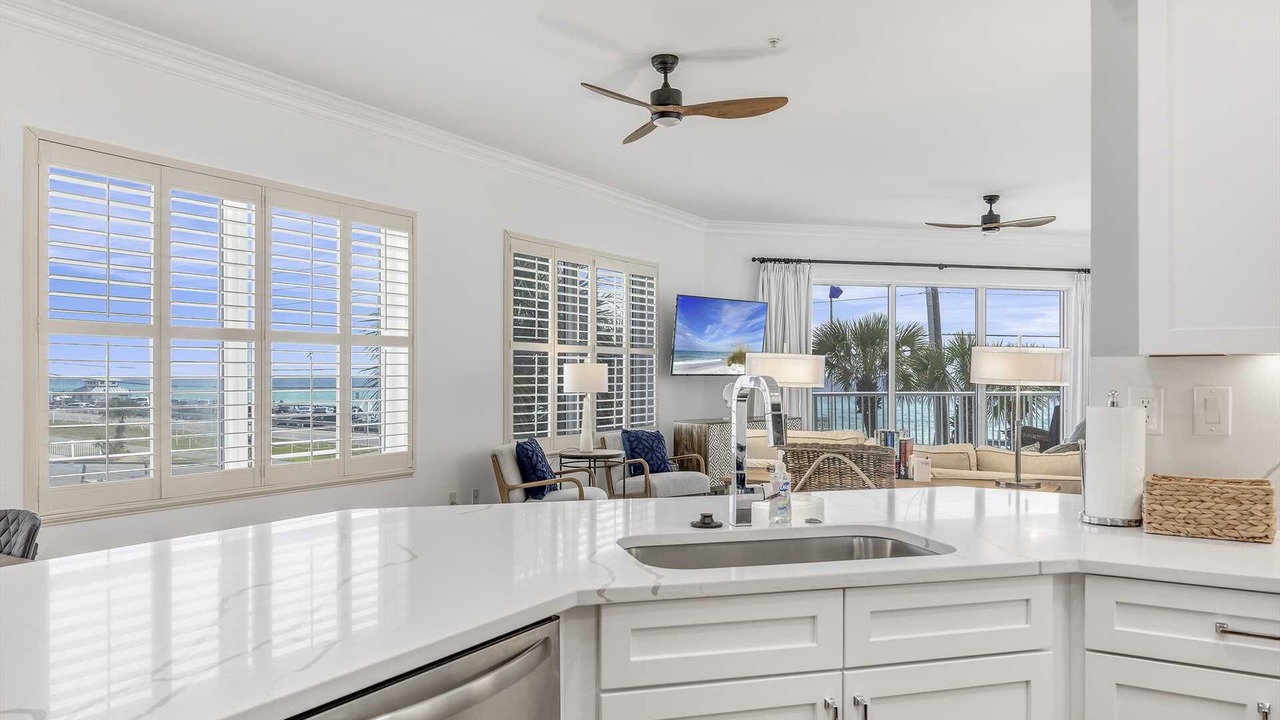 Photo of Others in Avalon Beach Estates