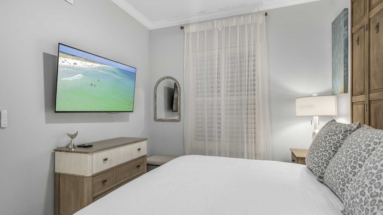 Photo of Bedroom in Avalon Beach Estates