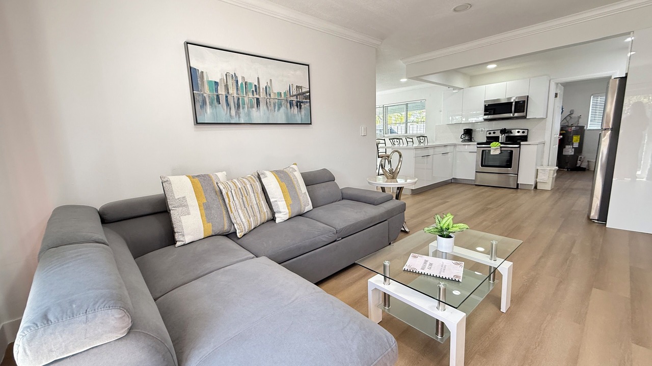 Photo of Livingroom in North Andrews Gardens