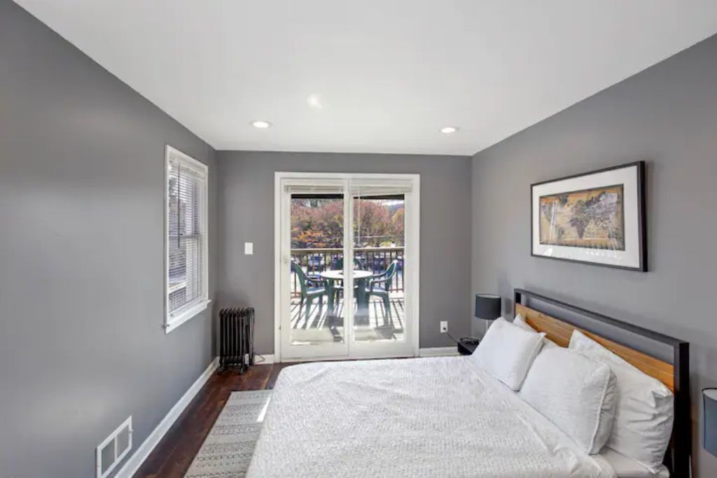 Photo of Bedroom in Barre Circle