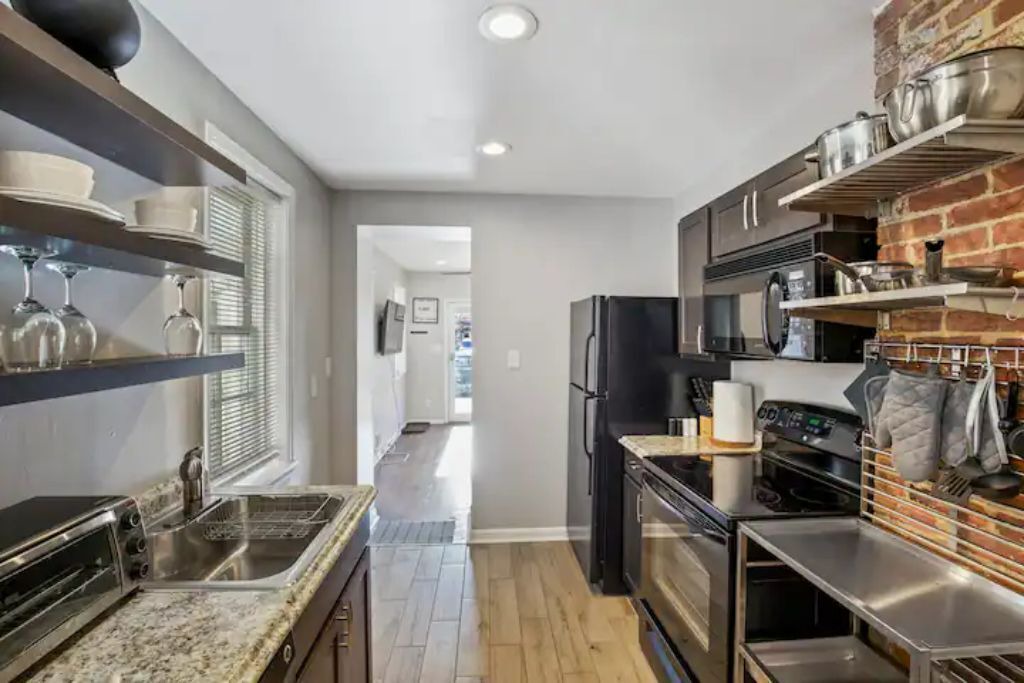 Photo of Kitchen in Barre Circle