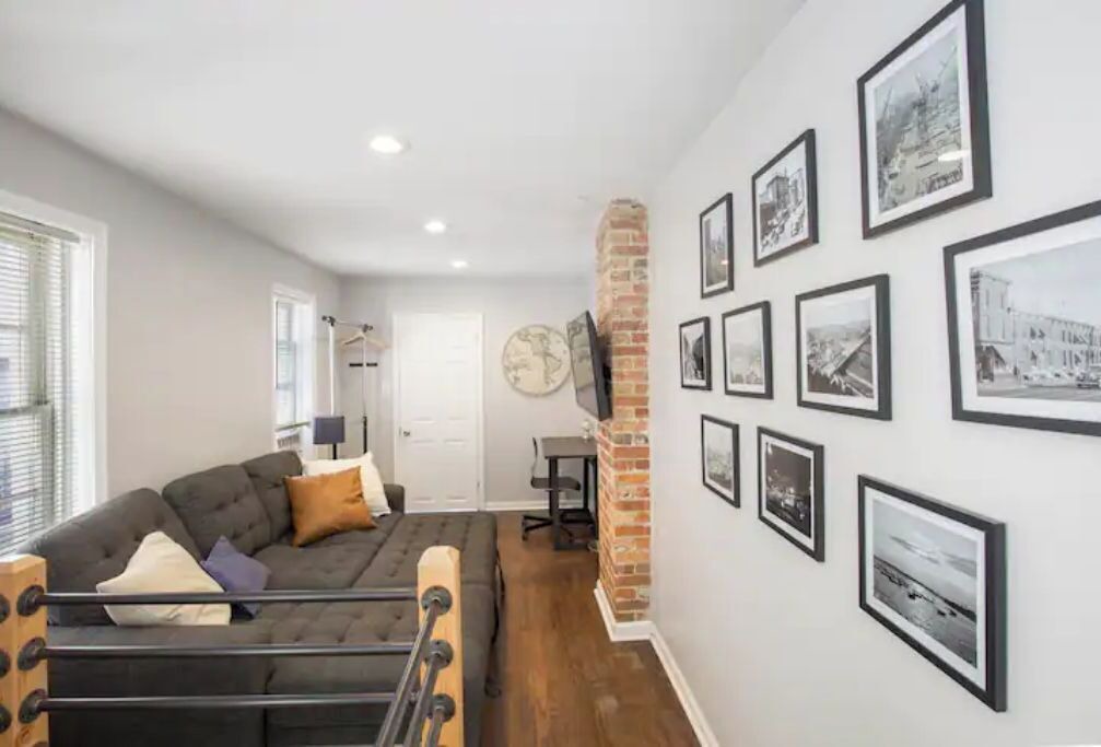 Photo of Others in Barre Circle