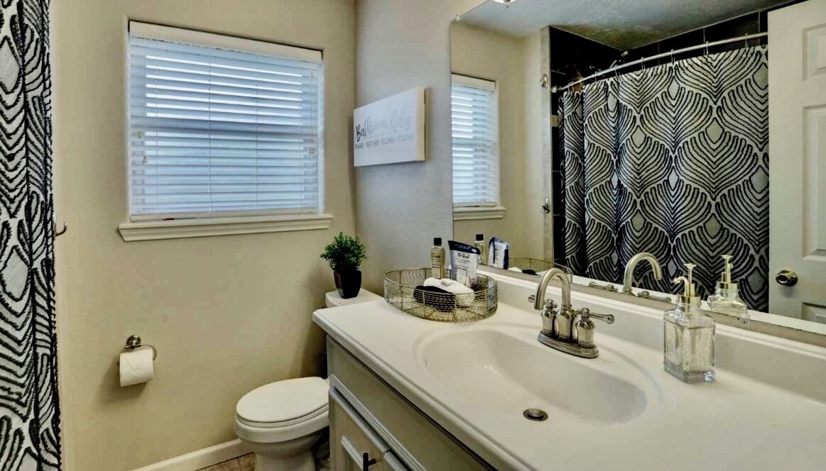 Photo of Bathroom in El Lago