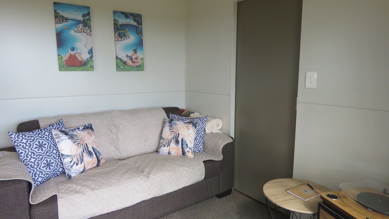 Photo of Livingroom in Cable Bay