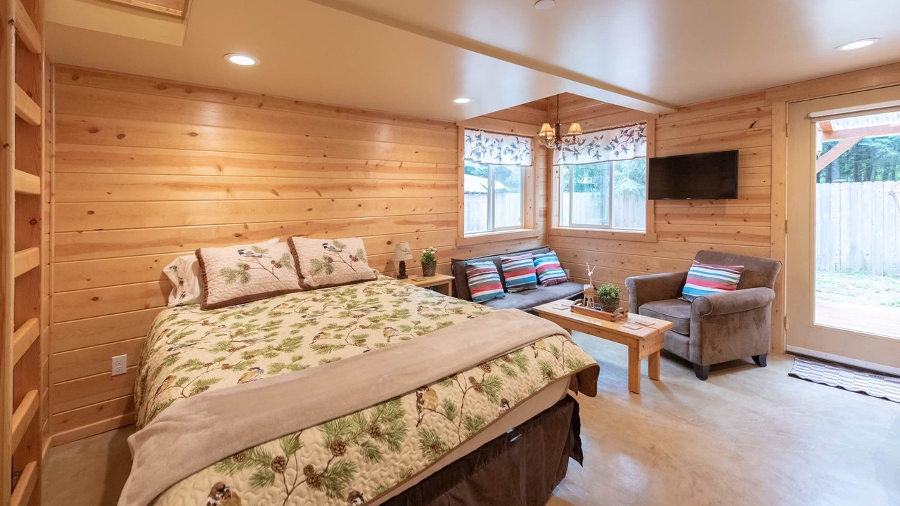 Photo of Others in Enumclaw