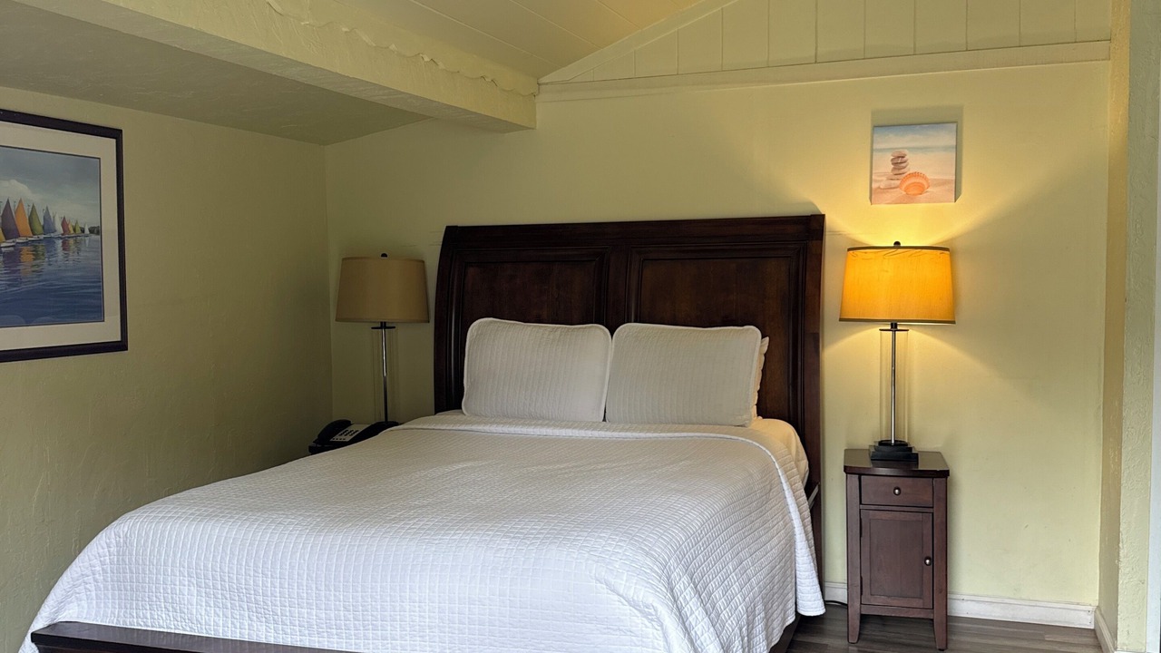 Photo of Bedroom in Northeast Carmel