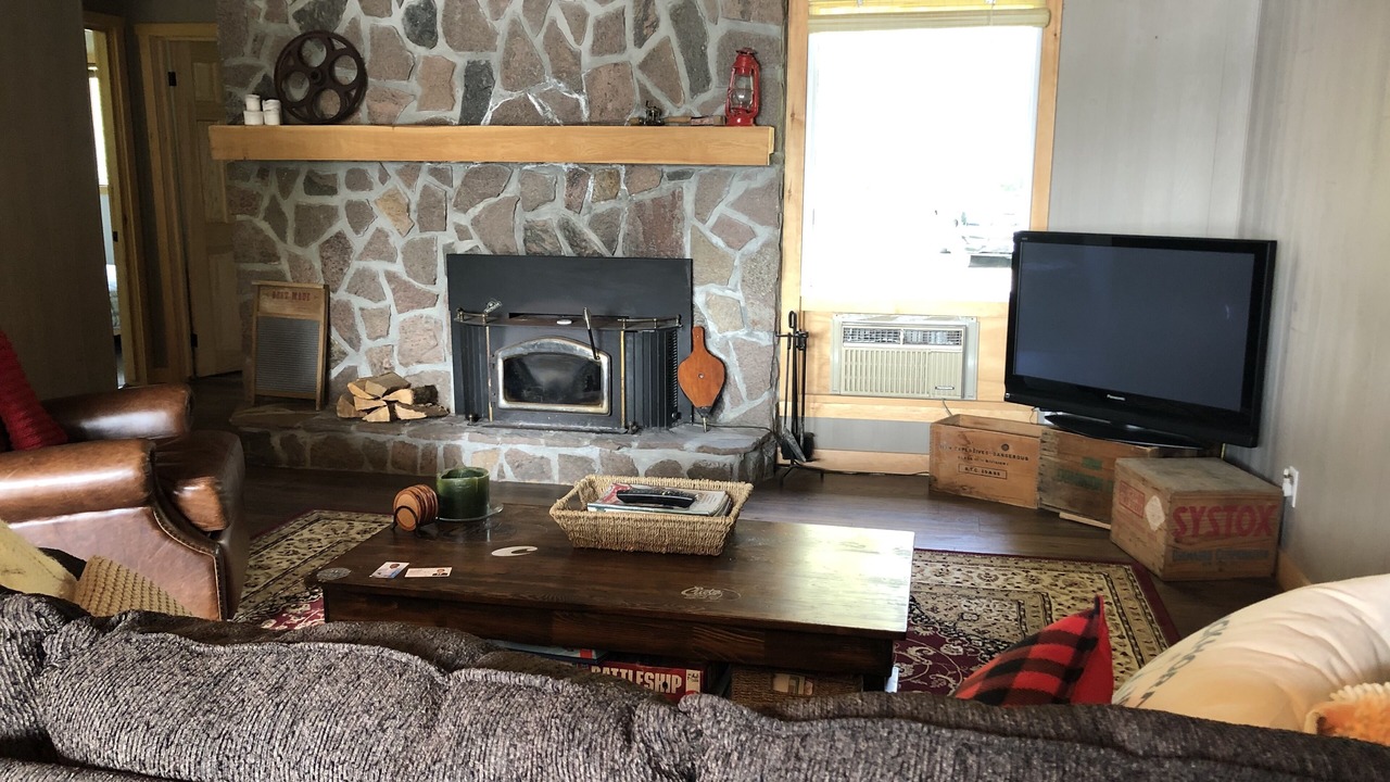Photo of Livingroom in Trent Lakes