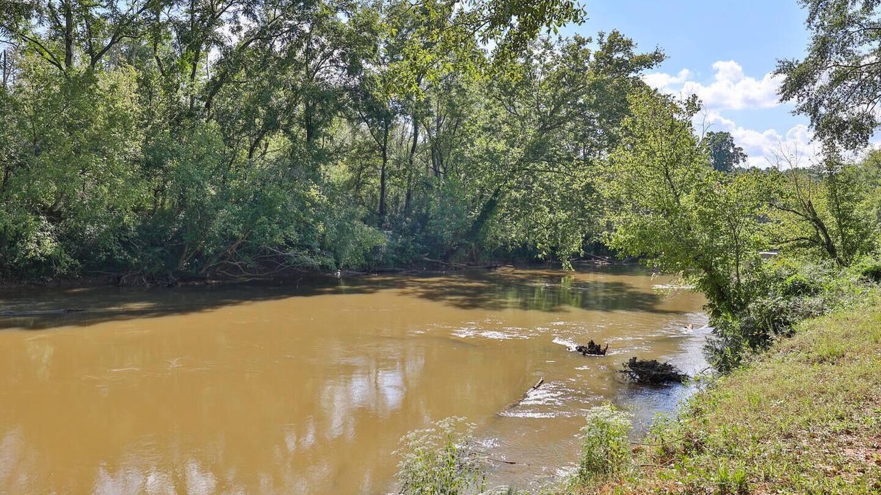 Photo of Others in Ball Ground