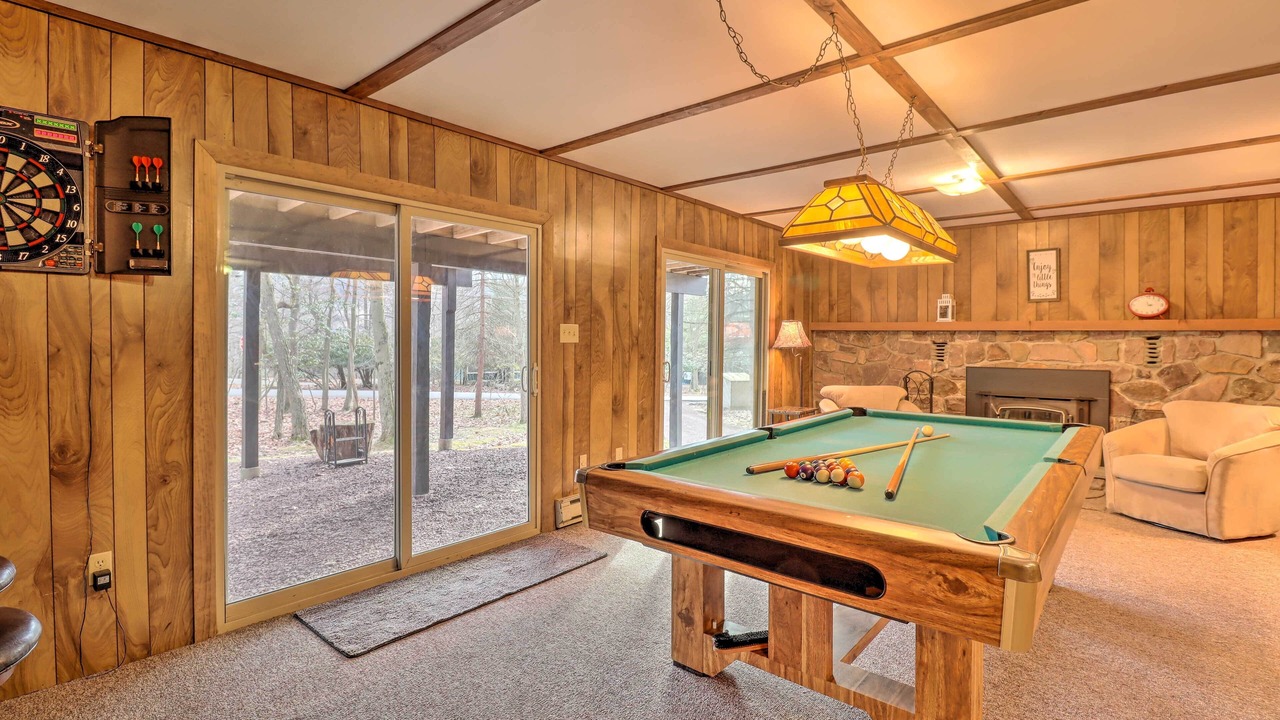 Photo of Bedroom in Lake Harmony Estates