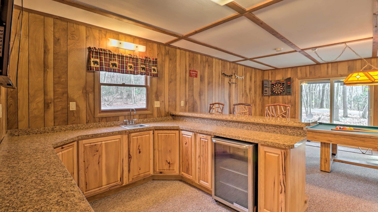 Photo of Bedroom in Lake Harmony Estates