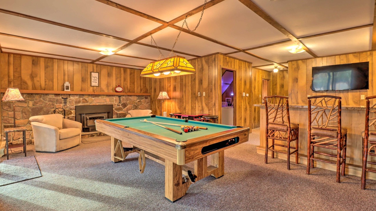 Photo of Bedroom in Lake Harmony Estates