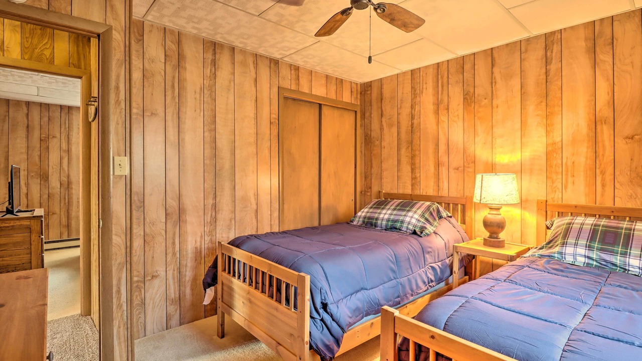 Photo of Bedroom in Lake Harmony Estates