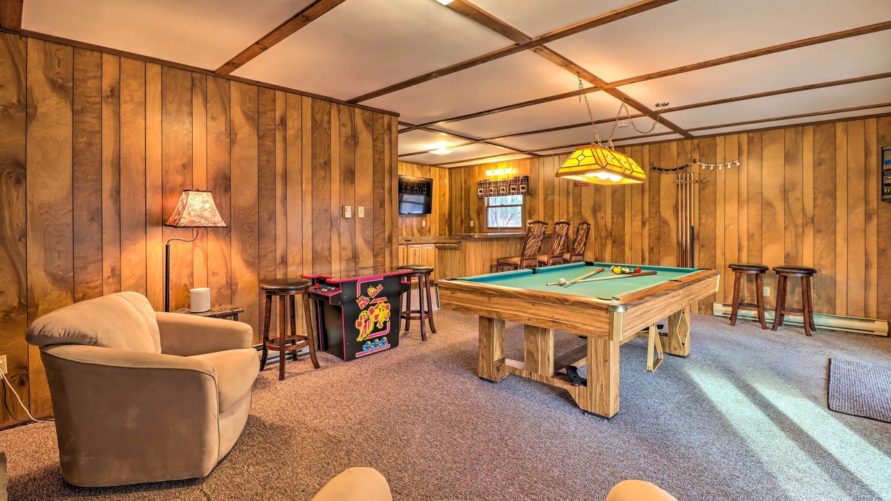 Photo of Bedroom in Lake Harmony Estates