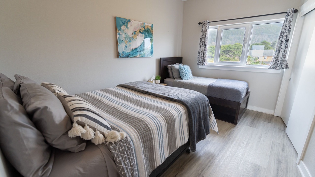 Photo of Bedroom in Rockaway Beach