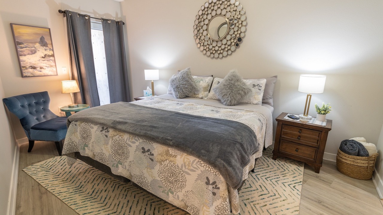 Photo of Bedroom in Rockaway Beach