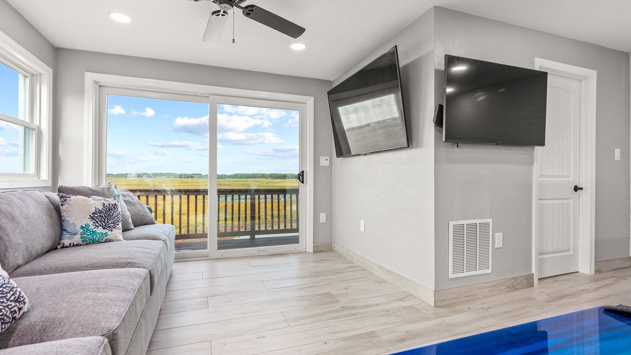 Photo of Livingroom in Hampton