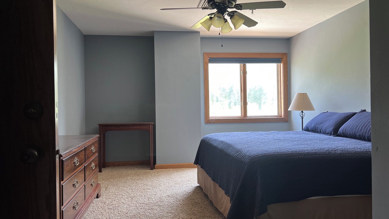 Photo of Bedroom in Shangri-La Estates