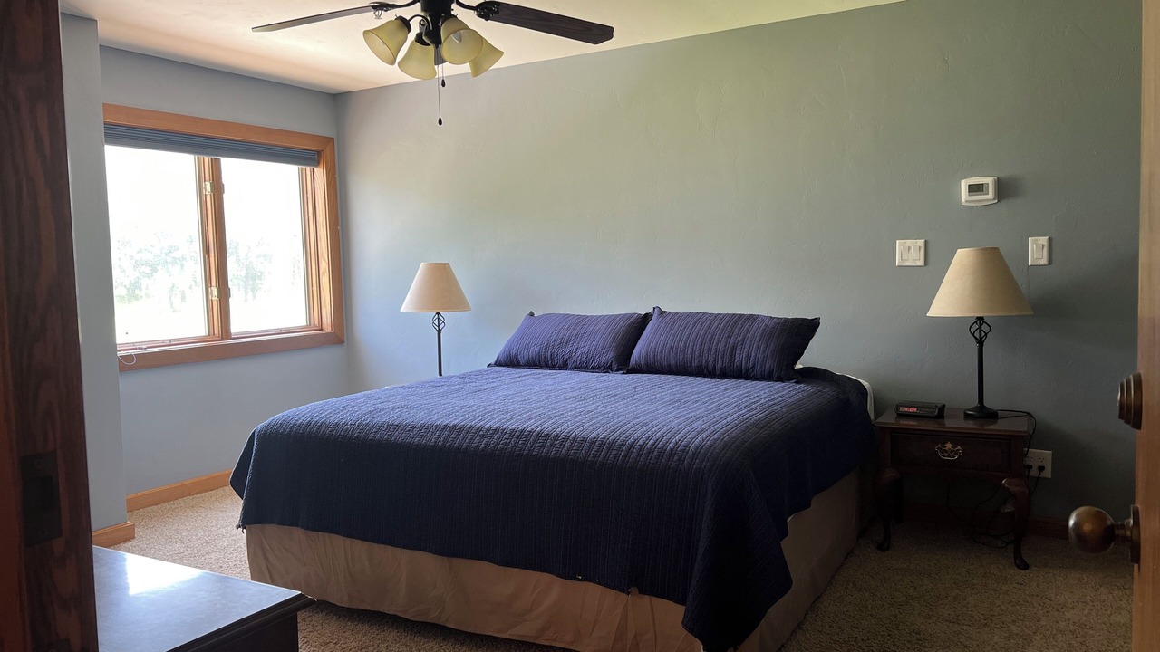 Photo of Bedroom in Shangri-La Estates