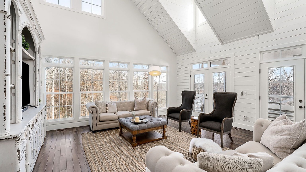 Photo of Livingroom in Smithville