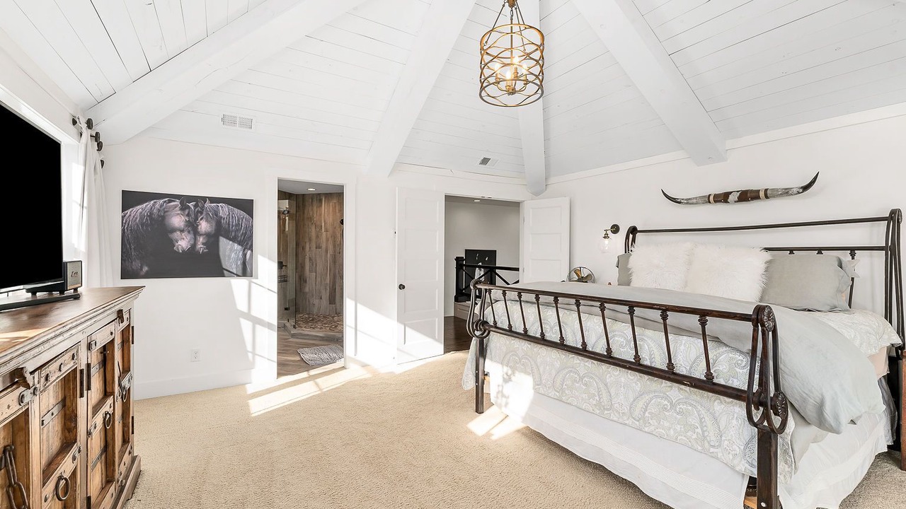 Photo of Bedroom in Smithville