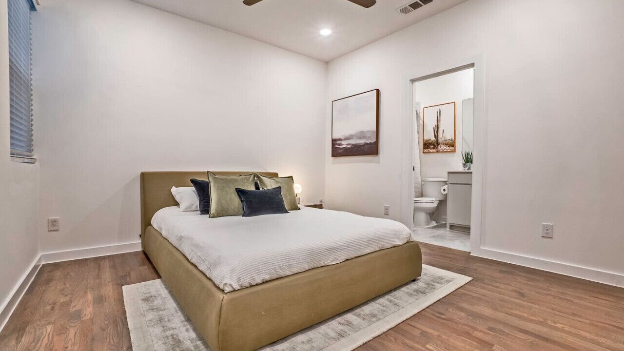 Photo of Bedroom in Old East Dallas