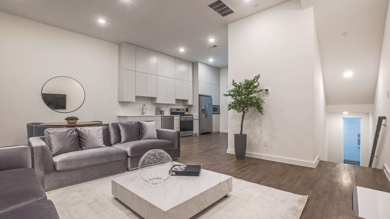 Photo of Livingroom in Old East Dallas