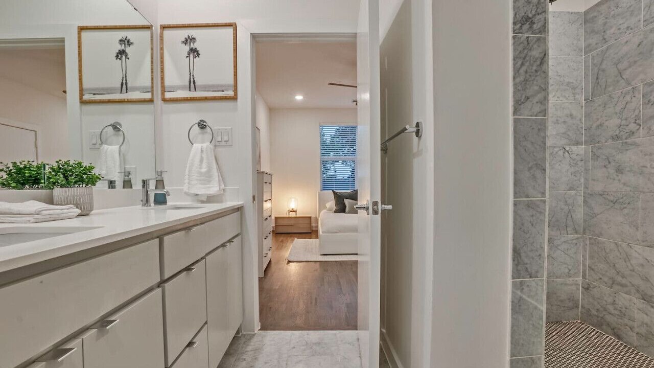 Photo of Bathroom in Old East Dallas