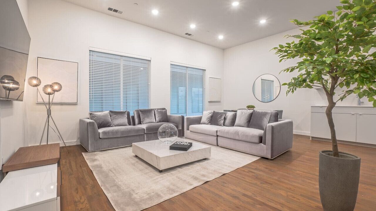Photo of Livingroom in Old East Dallas