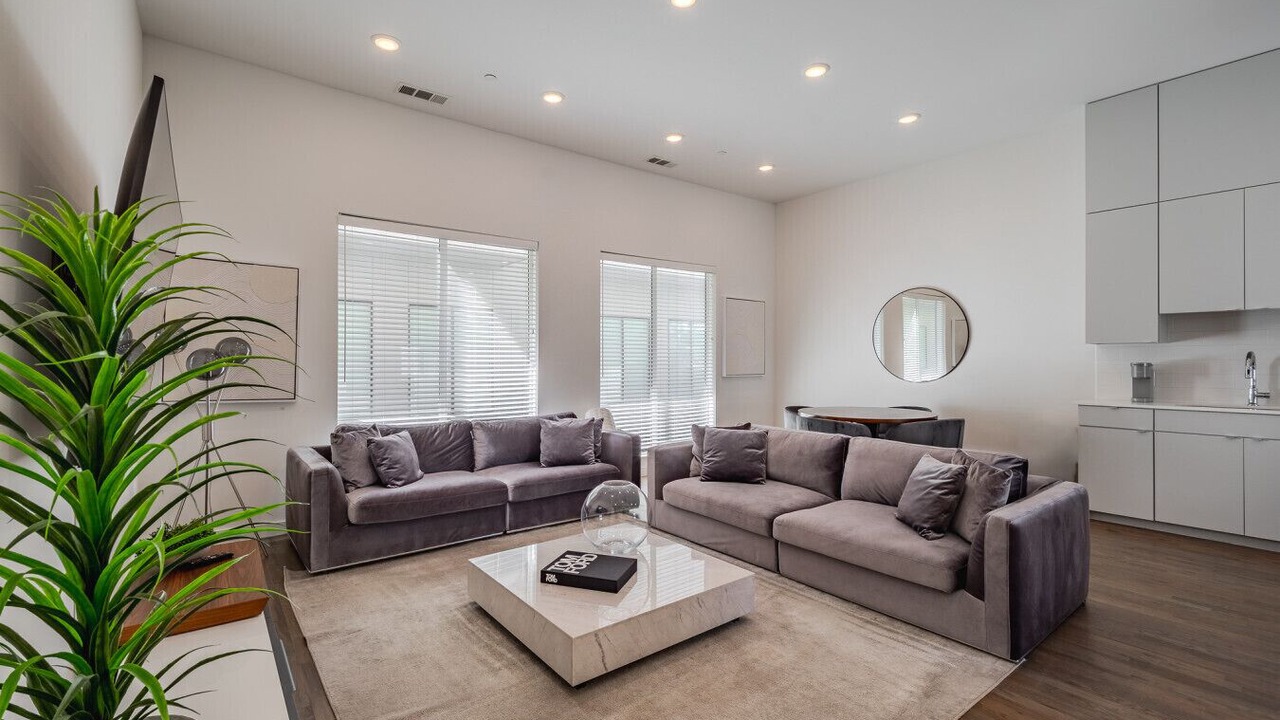 Photo of Livingroom in Old East Dallas