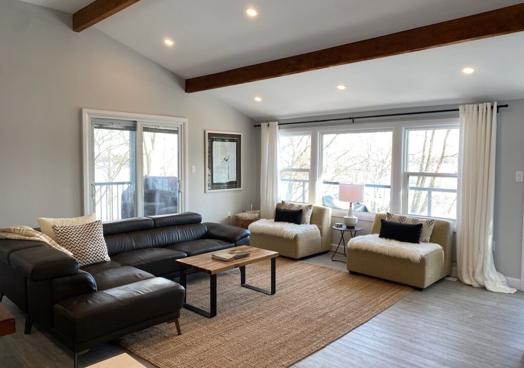 Photo of Livingroom in Frontenac