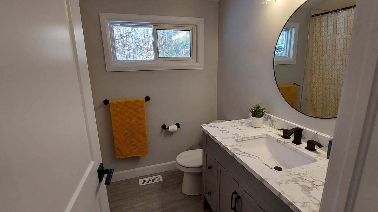 Photo of Bathroom in Frontenac