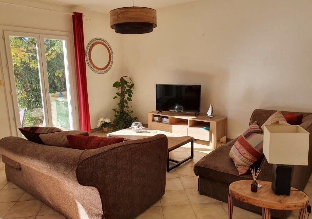 Photo of Livingroom in Le Port