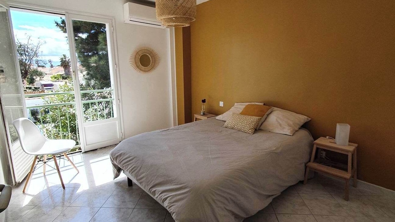 Photo of Bedroom in Le Port