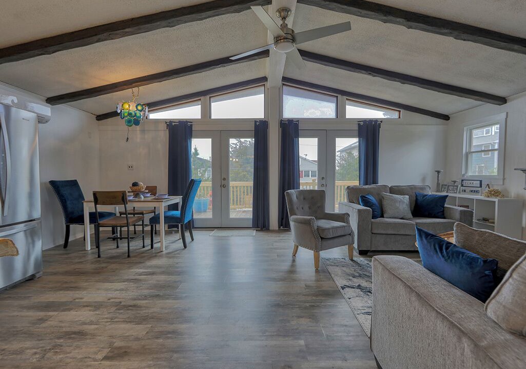 Photo of Livingroom in Broadkill Beach