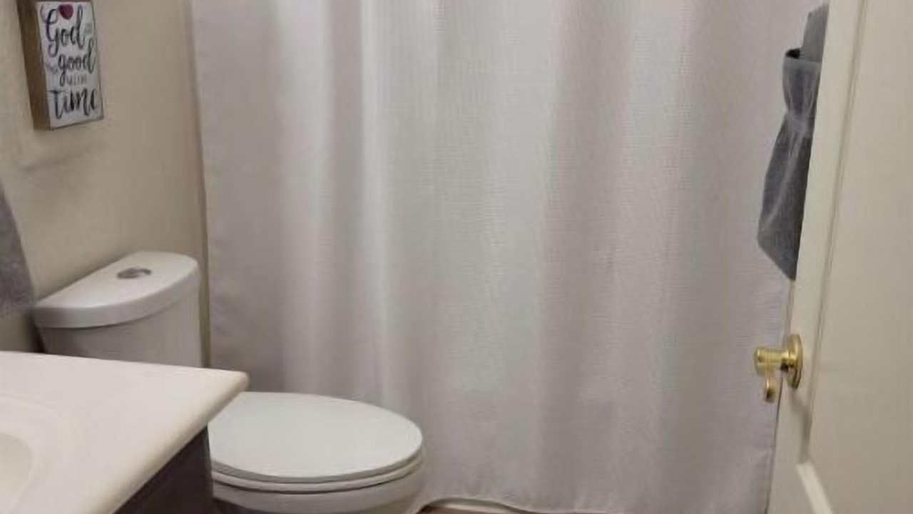 Photo of Bathroom in Adobe Highlands